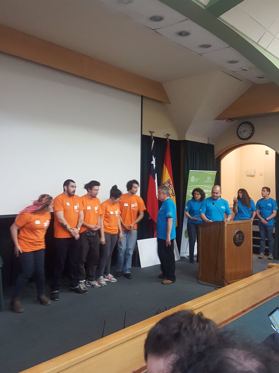 Estamos realizando la ceremonia de premiación! Sigue la transmisión en vivo en nuestro facebook