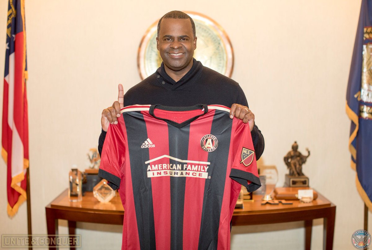 KasimReed's tweet image. Always standing with @Atlutd. Congratulations to the team for having the top-selling jersey in the league. #UniteAndConquer