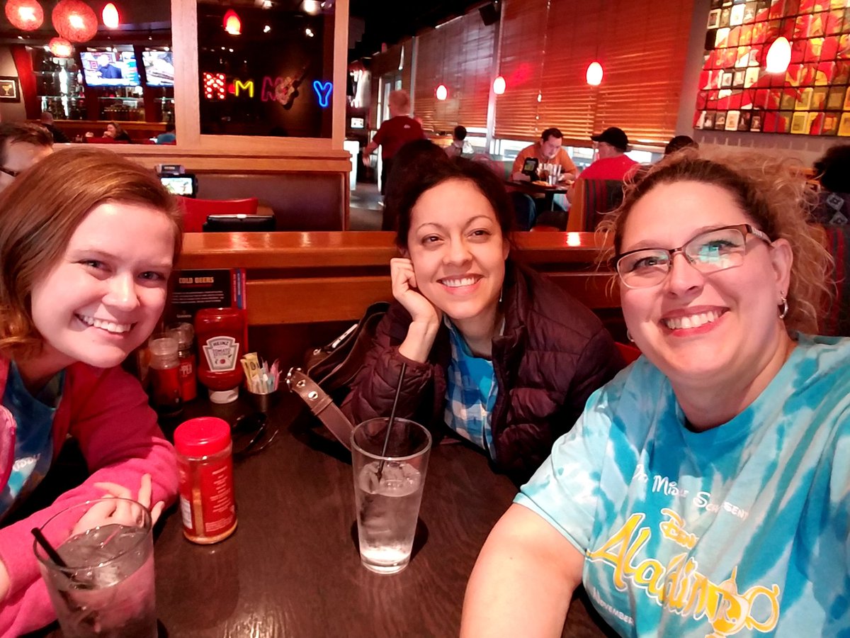 OMS_Theatre's tweet photo. Pre-show director dinner. Come see Aladdin tonight at 6:30. https://t.co/6TwvNnWrDm