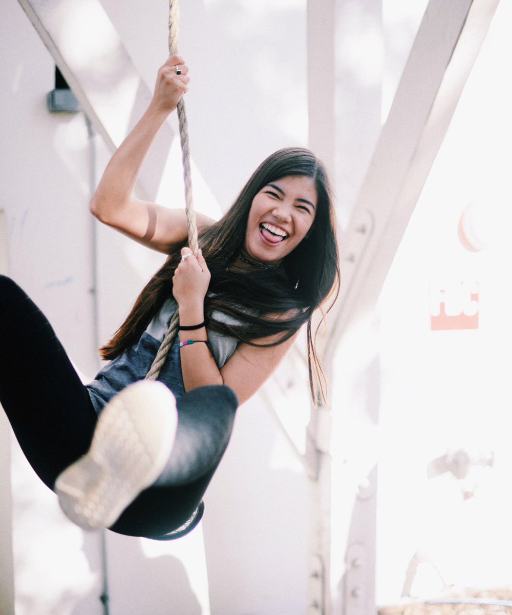 Alpha Omicron Pi tweet media