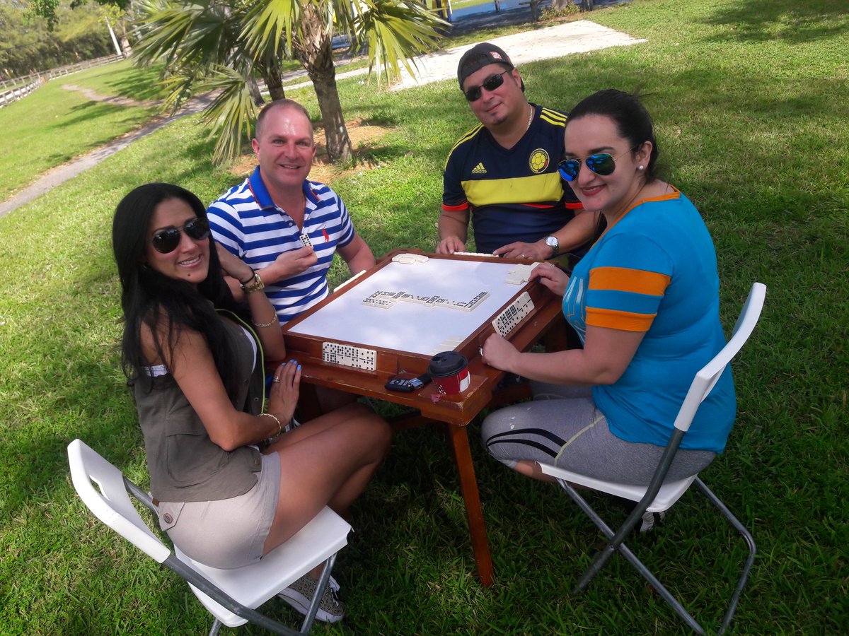 WestDade206's tweet photo. 206 team building bbq... @YoankyH https://t.co/qMvG0dpCKc