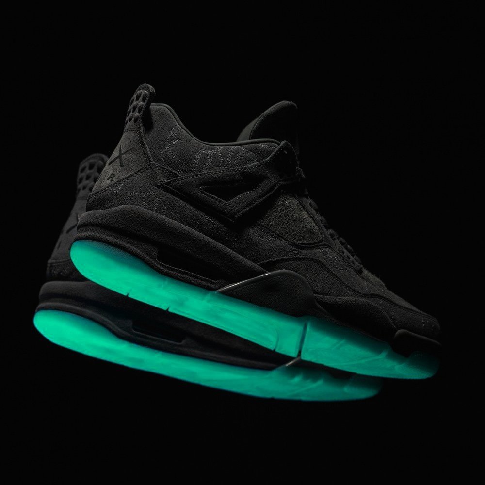 Proxy4Sure's tweet photo. #Kaws 😍 November 27th ! Jordan 4 "Black" with Glow In The Dark Outsole 🔦🖒 #Sneaks4Sure
#AirJordan #Jordan4 #AJ4 #AirJordan4 #JordanKaws #JordanBlack #Jordan4Kaws #aj4s #jordan #jordan4s #changetheworld https://t.co/d48dscCePY