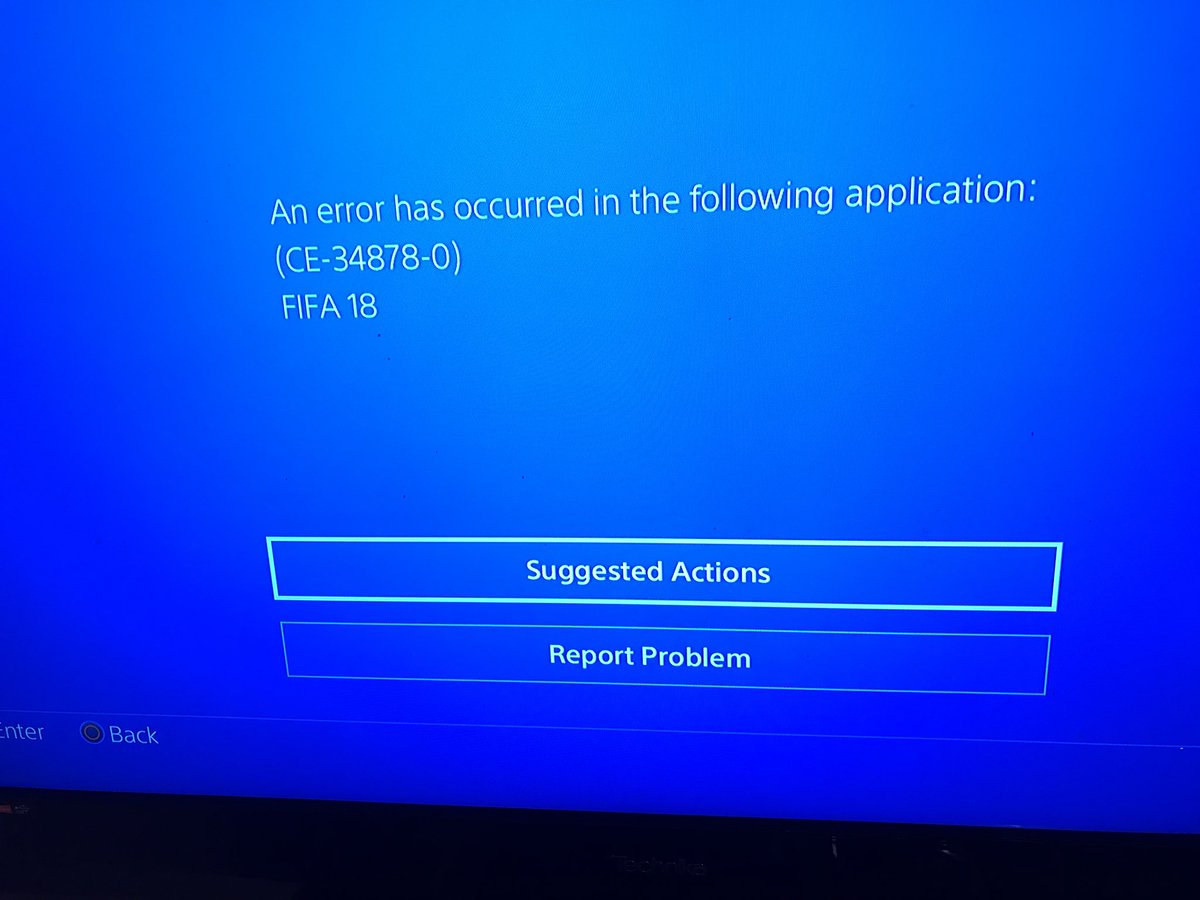 RyzoT101's tweet photo. @EASPORTSFIFA Had this problem for weeks now. I can’t buy anyone on my manger mode! #Needastriker https://t.co/GaQFlVIBpi