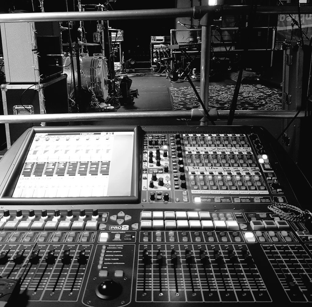 ONTRACKMUSICUK's tweet photo. @Capital_Sound providing #midaspro2 #midaspro2c #powersoft #Sennheiser #audiotechnica #martinaudio #shure for @shedseven album launch show for @BanquetRecords last night. https://t.co/MB3LiUTgIB