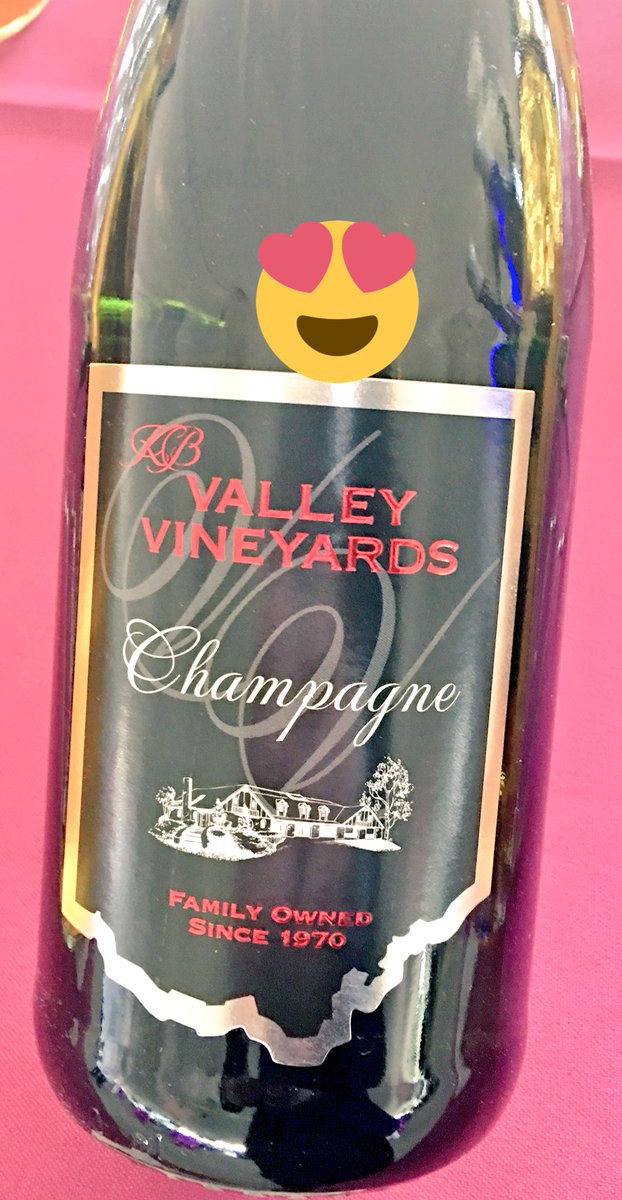 Look at whats back in stock!  #champagne for the #HolidaySeason 🍷😘