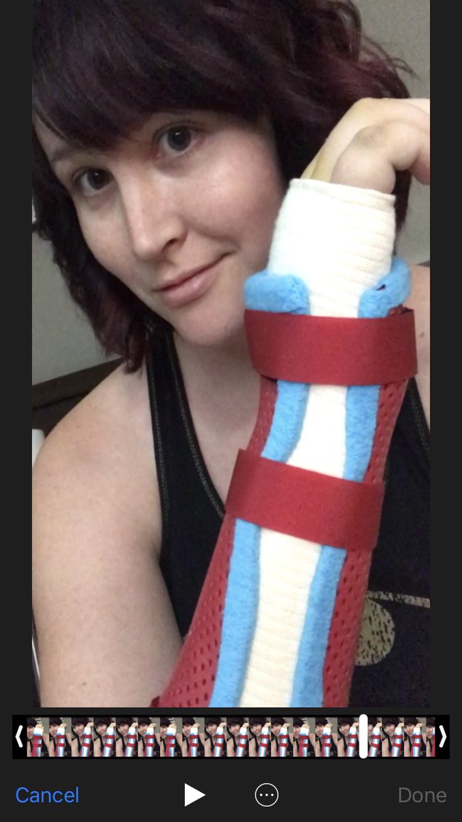 AliciaWanstallB's tweet photo. Busted wrists? I know all about that! Look after your writing instruments! #bonedeformity @NaliniSingh #GCoz https://t.co/PAw6798Sdl
