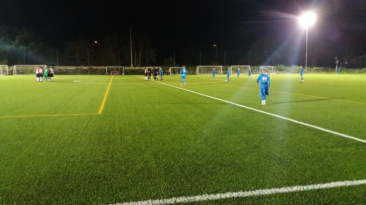 FCLegirusInter's tweet photo. SPL Uusimaa pelaajakehitysmatka 10.-13.11. Lontoossa. 
Southampton Academy U14 - FAF Uusimaa U14 2-2(1-1). Ohto pelasi 1.puol. vas. laiturina haastaen ennakkoluulottomasti vastustajan isokokoisia puolustajia. Tumppi pelasi 2.puol. vakuuttavasti oik. laitapuolustajana. Hyvä pojat! https://t.co/9JZqynG4re