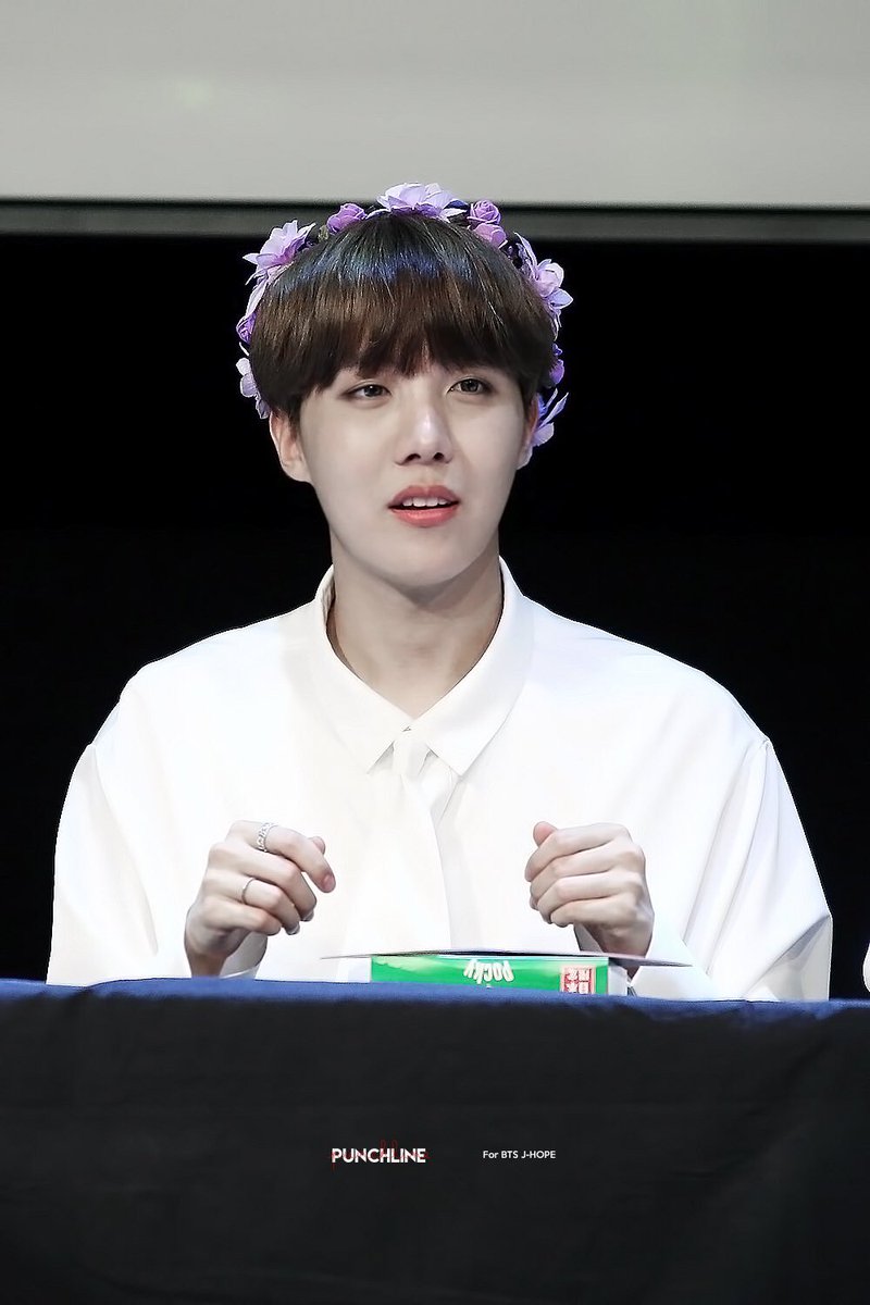 ching_HobiStar's tweet photo. Hobi, I love you💕
You are my sunshine forever💕
2017.11.10
@BTS_twt
#BTS
#JHOPE
#JHOBI
#HOBI
#MYSUNSHINE
#ILOVEHOBI
#JLUCK
#HOBISTAR
#JDOPE https://t.co/TzauBYKFpC
