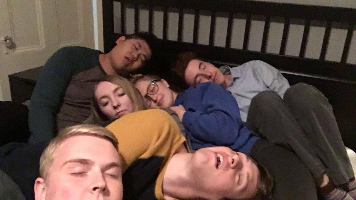 WashUiGEM's tweet photo. All tuckered out after day 1 of #iGEM2017 #WeWereAllAsleepForThisPhoto #SleepPhotography #WePresentTomorrow #At2PM #RollThrough #cells https://t.co/qYV7sibFFg
