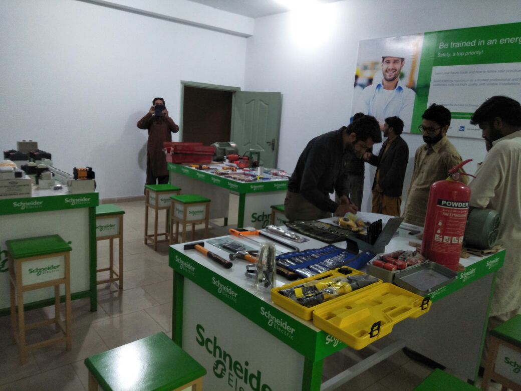 mrehantahir's tweet image. #Scheneider Thank you for gifting Pakistan a great technical lab