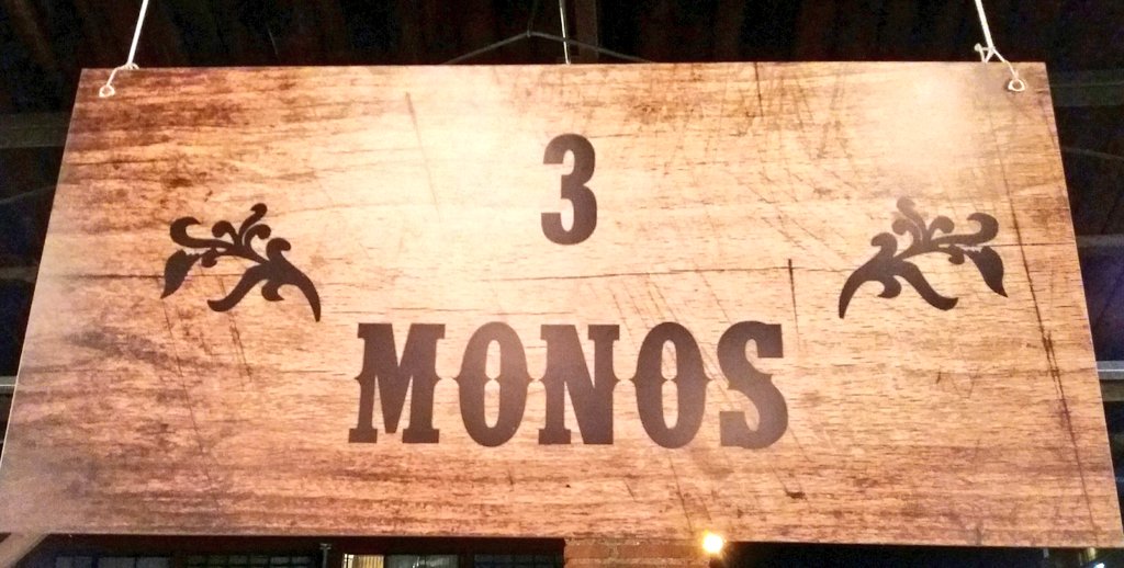 #3MonosMoviNight  !!