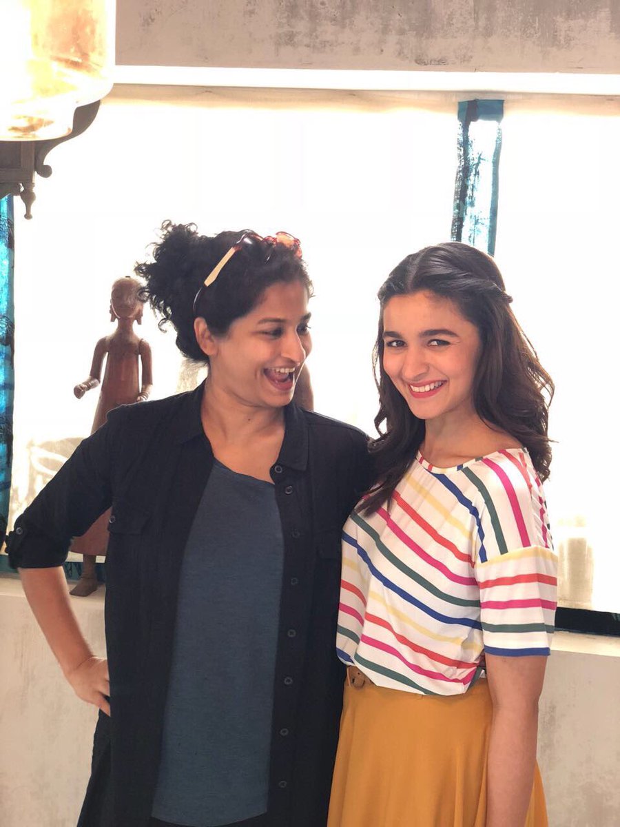 AliaBhat008_'s tweet photo. Love shooting with this fun bundle of my Zindagi ❤️@aliaa08 #myrealdoll #mylittlegenius https://t.co/QUTHehwaht