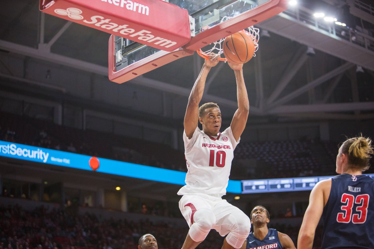 RazorbackMBB's tweet photo. Here's a breakdown from the #DunkPalace tonight ⤵️

3⃣ Adrio
3⃣ Gafford
2⃣ Trey
1⃣ Barford
1⃣ CJ 
1⃣ Gabe 
1⃣ Darious https://t.co/Gm19JVnOpo