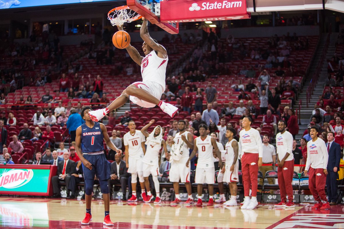 RazorbackMBB's tweet photo. Here's a breakdown from the #DunkPalace tonight ⤵️

3⃣ Adrio
3⃣ Gafford
2⃣ Trey
1⃣ Barford
1⃣ CJ 
1⃣ Gabe 
1⃣ Darious https://t.co/Gm19JVnOpo