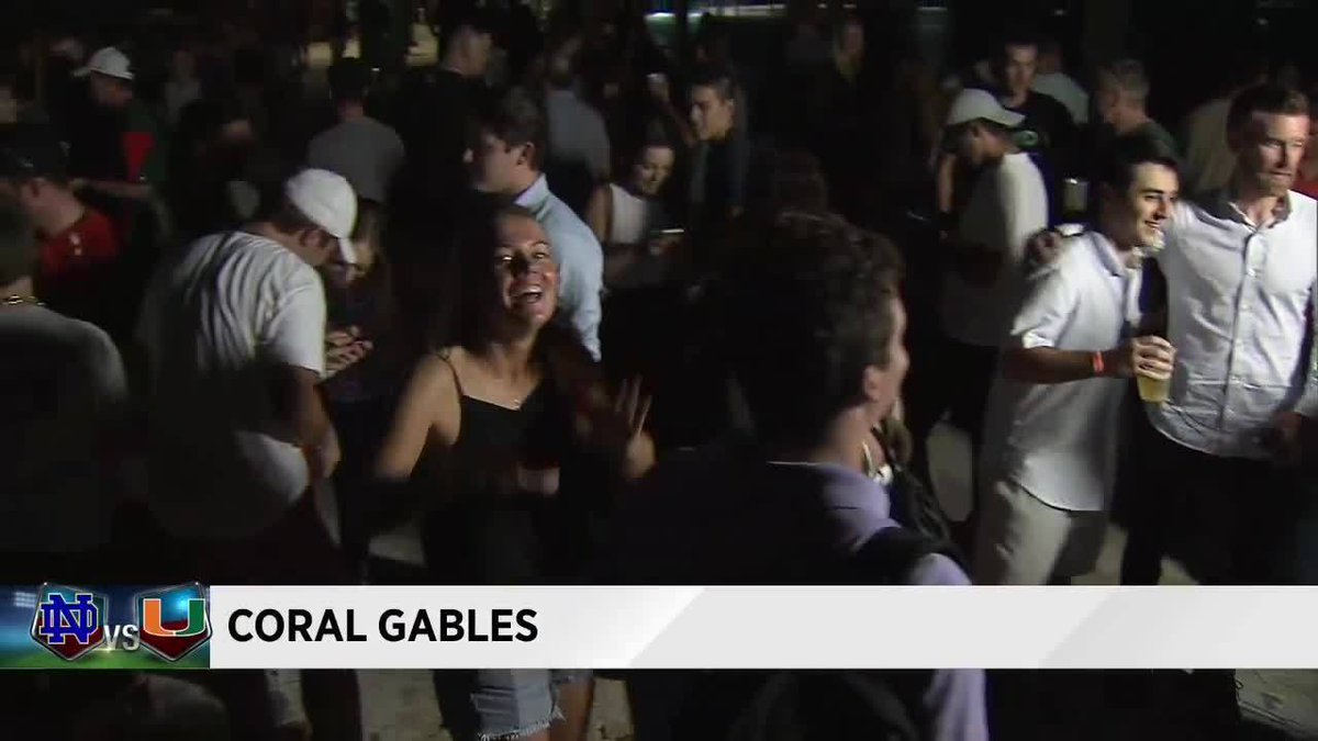 #TeamNoSleep is up at @UnivMiami campus in #CoralGables ahead of game against Notre Dame bit.ly/2miInA7?utm_so… https://t.co/vfjL5AbX2c