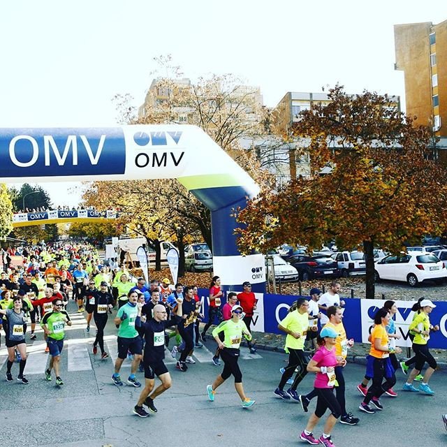 iPOLPOPHOTOS's tweet photo. Reposting @run_slovenia:
Še malo, še malo 💥💥💥#ljmaraton #ljubljanskimaraton #ljmarathon #runslovenia #runcroatia #tecemo #run -#running https://t.co/CbcnhA5eDs