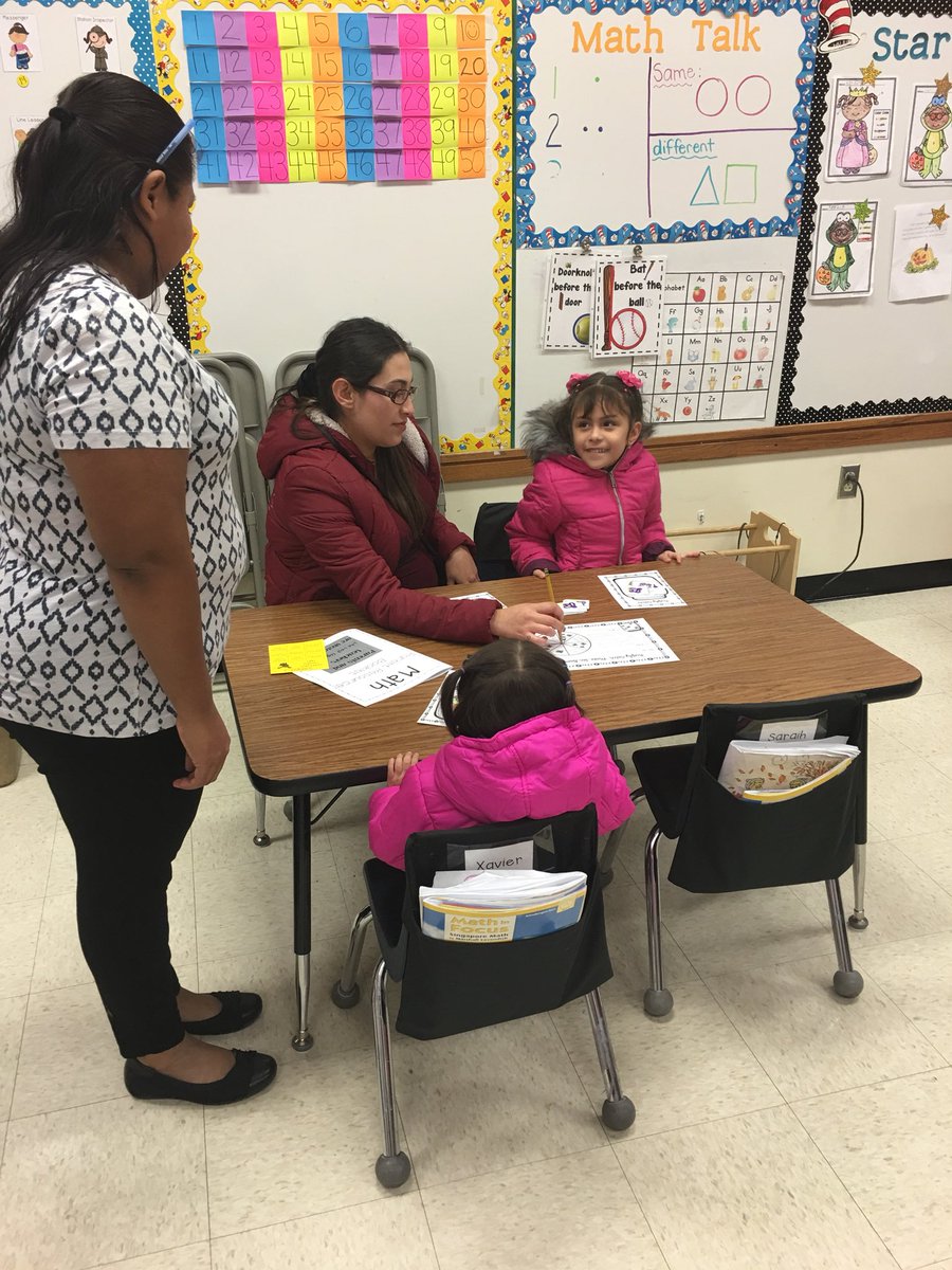 Wash_tigers's tweet photo. Our first family night of the year. Math night was a huge success! #SSD200  #Wash1718 https://t.co/aWQKSU0Tti