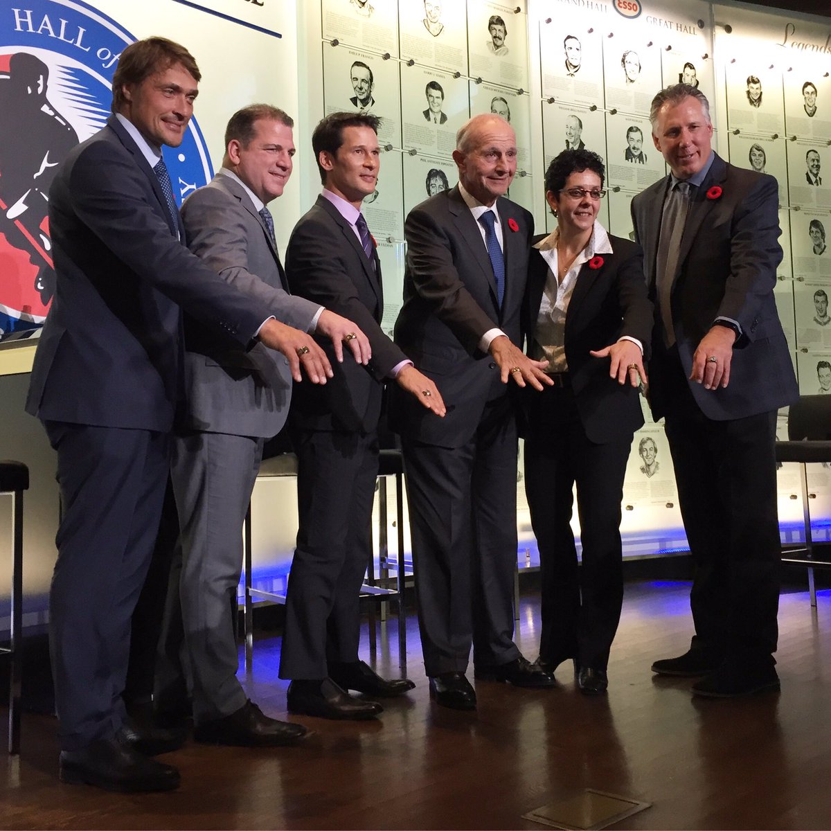 HockeyHallFame's tweet photo. New bling #HHOF2017 https://t.co/oKjf4rDJvb
