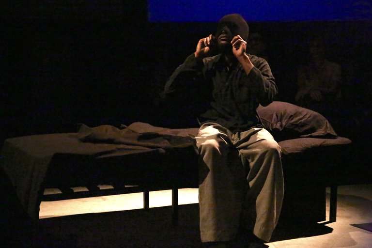 djnewbornprops's tweet image. Performa 17: Absurd Times, Absurd Acts #MacintoshPerforma #performanceart #handmadeprops goo.gl/Y5gtt5