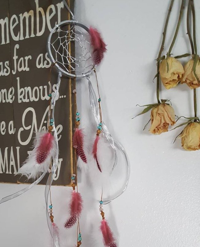 dwhalen79's tweet photo. Excited to share the latest addition to my #etsyshop  #homedecor #macrame #creativeearthjeweler #macramedreamcatcher #dreamcatcher  https://t.co/4YSw2wU9AR https://t.co/EiTtzLevZ7