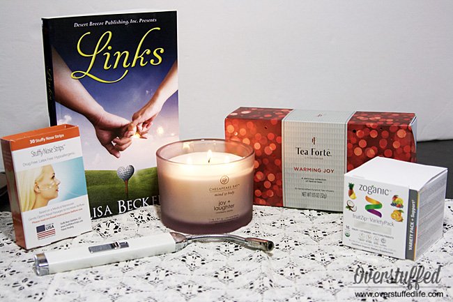 overstuffedmom's tweet photo. AD Check out these 5 ways to create hygge in your home this winter! https://t.co/dIV3OakFAx #ColdComfortsBBxx @Zippo @ZoganicfruitZip @CBayCandle @lisawbecker https://t.co/7vNtqy5IiN