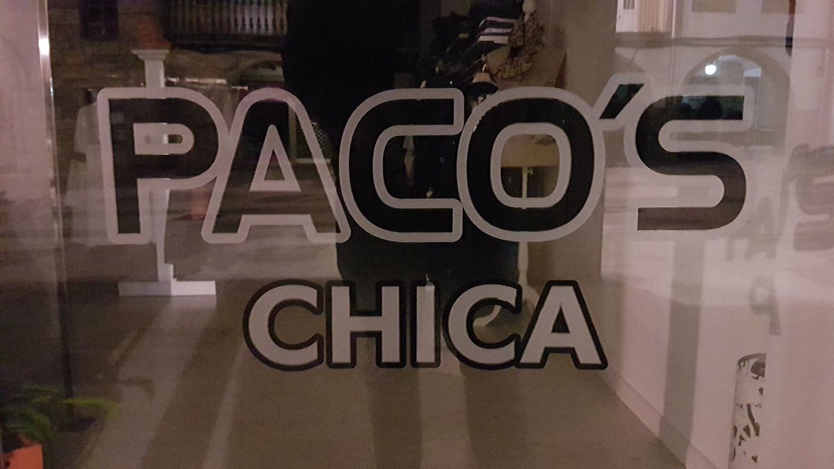 CharlesDomina's tweet photo. Si @novcarminha fueran o fuesen de Noia se llamarían Paco's Chica. Me juego el taxis. #devueltadetodo https://t.co/48N8oDh3s8