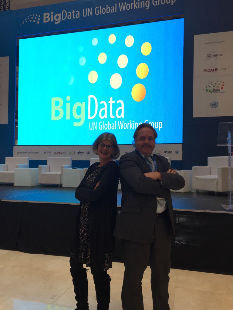SaturnSA4's tweet photo. Job done @mcraddock! See you back @ONS Newport next week #UNBigData2017 https://t.co/8KmV5C5f1k