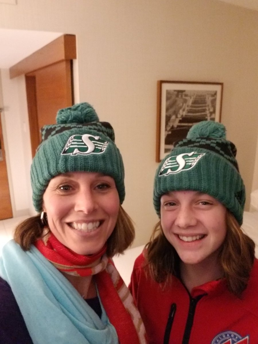 Catrionald's tweet photo. Checked into hotel in Ottawa #YOW and bumped into members of @sskroughriders We will wear our toques proudly! #saskie #SK https://t.co/M8IphGnsC9