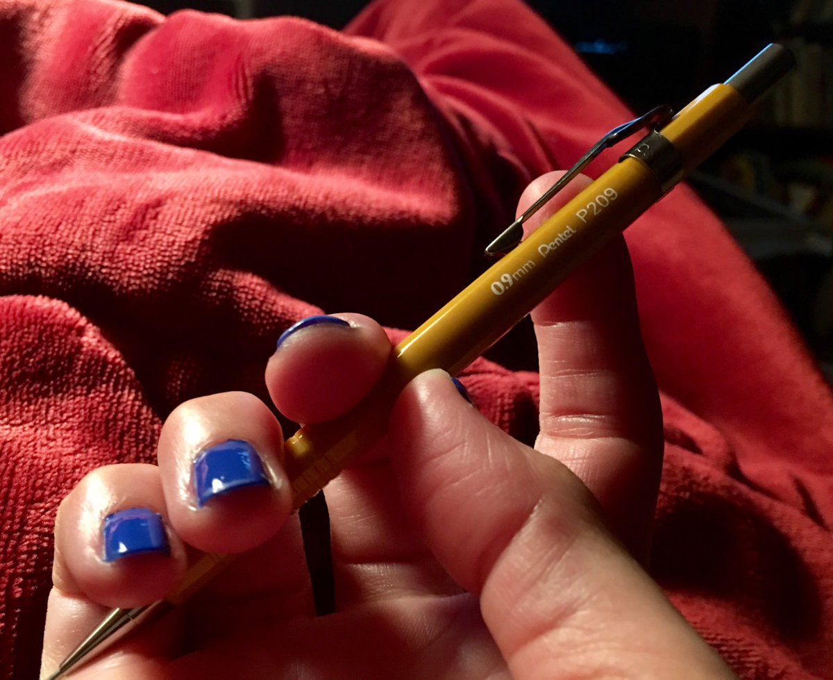 katiehhays's tweet photo. Watching #HiddenFigures with my daughter. #KatherineGobleJohnson uses my pencil! Or, I️ hers. #pentel #P209 #pointohninemm https://t.co/WXoB65w8kD