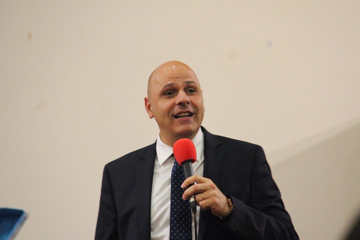 "El voluntariado transforma el carácter y cambia las prioridades." @Pr_ElbertKuhn  #CultodelISAM