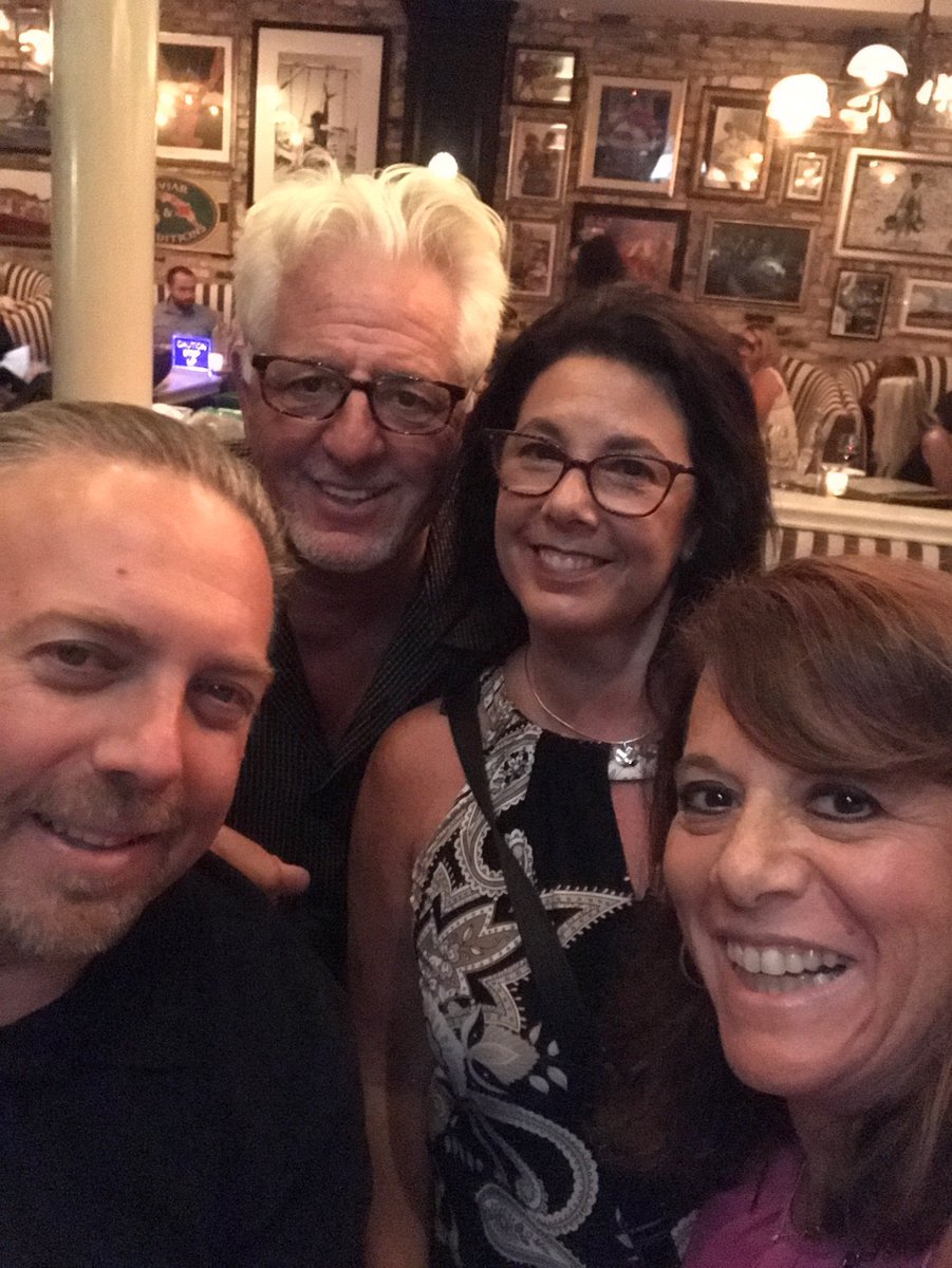 dicundari's tweet photo. Great meal with great friends #80degrees #delishclams https://t.co/EPZfjspdnh