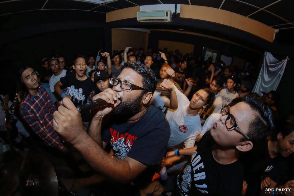 uniteasia's tweet photo. MYHC hardcore scene and surrounding communities mourn the passing of Mohammad Fairuz https://t.co/Lng1yh6k2Z https://t.co/vCfiTU0vYn