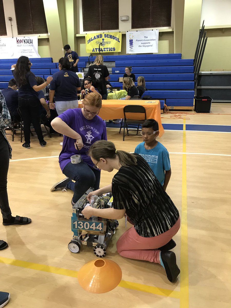 ftc9850's tweet photo. The best part of First is the Gracious Professionalism! https://t.co/9OLN5ARh99
