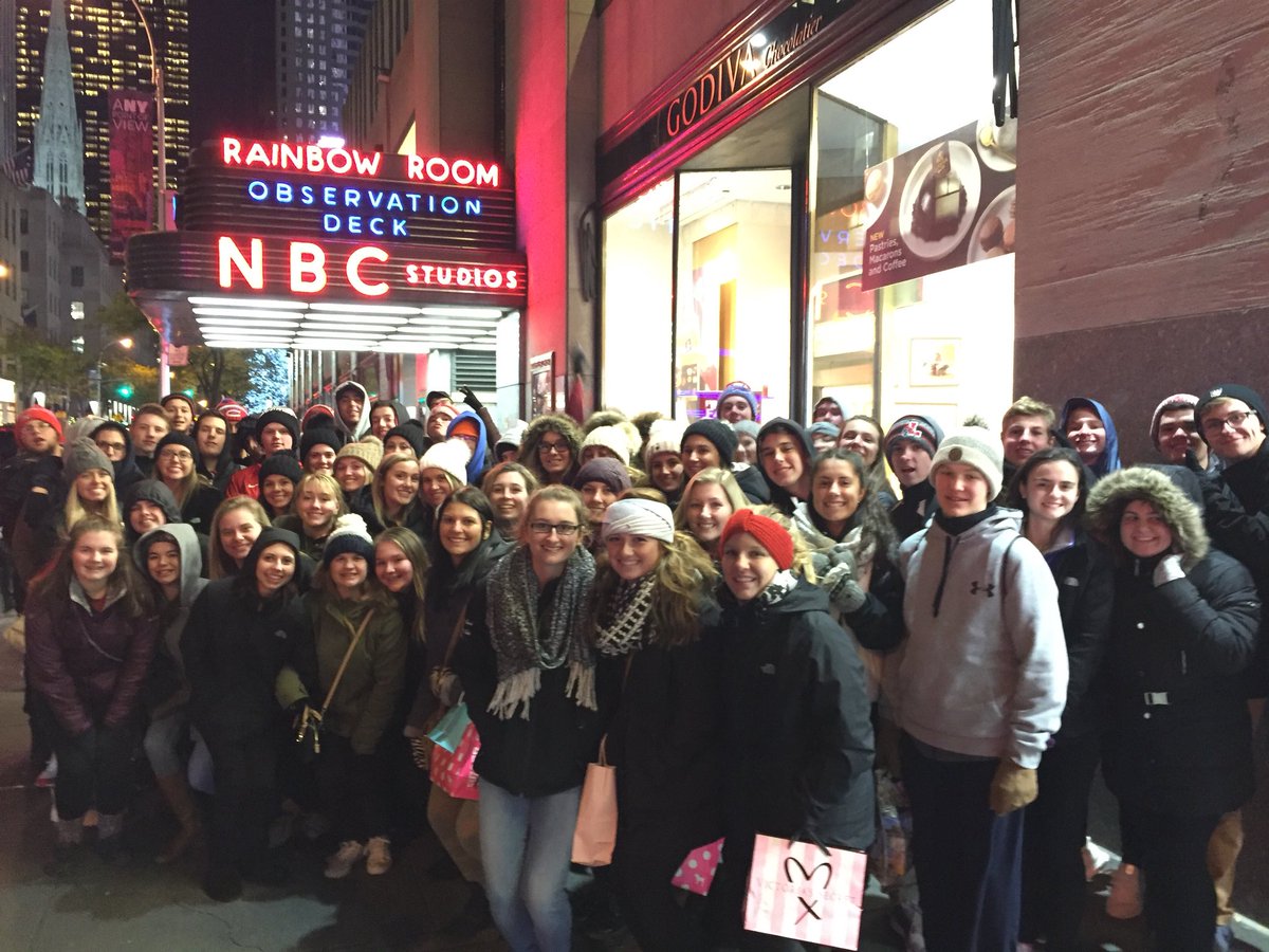 LancasterAOF's tweet photo. Live from New York it’s AOF. #30Rock #LHSAOF #Frozenphone https://t.co/DEzpAUCtGz