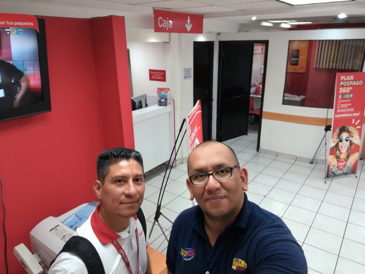 willitonavas's tweet photo. #AgenciaClaroAyutuxtepeque #ViernesDePromociones #Multimedia #Pospago #CableMovil #UnidadMovil @claroelsalvador @mil80 @RadioMil80 @cadenacentral https://t.co/zbWIaueygC