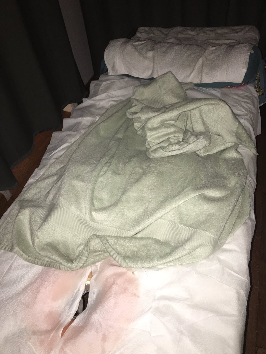 PanamaDST's tweet image. M-A-S-S-A-G-E!! #TeamLeanStrongFast #LeanStrongFast #Day4Recovery #Revive #Rejuvenate #Renew #Relax #Release #2018Goals #GonnaBeAHotWinter