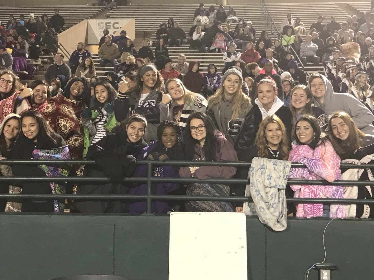 donniebartlett9's tweet photo. Love my Falcons. @TC_Cheer_ @tcskydancers @TCHSfansection @TCHSTalon https://t.co/Lrofkmc3La