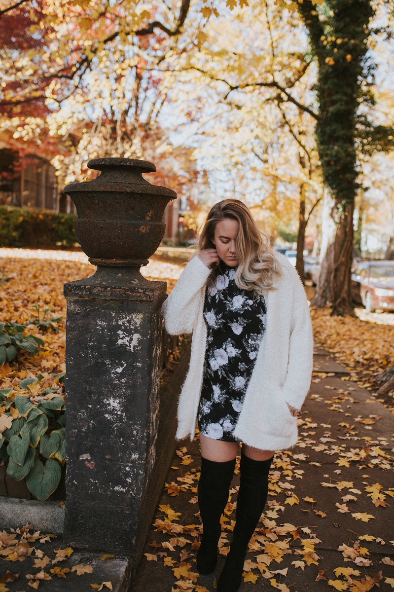 KendraDuPont's tweet photo. Cardigans and thigh highs. 🍁🍂 @PacSun #myholidayvibe #AssociateAd #PacSunStyle https://t.co/8tFDQWgCXM