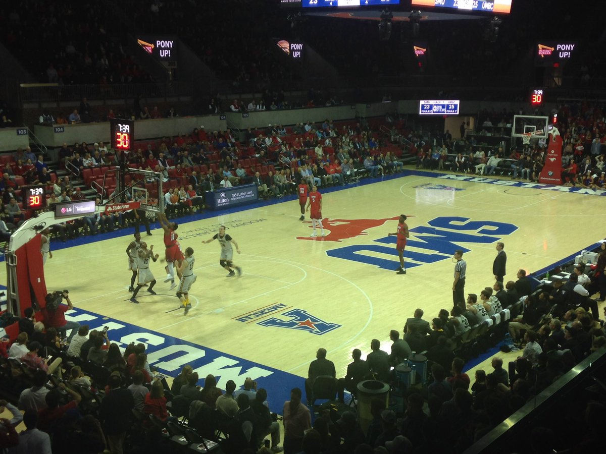 hhauske's tweet photo. SMU trails UMBC 38-45 at the half #PonyUp @SMU @UMBCAthletics https://t.co/7m2vSXjcu3