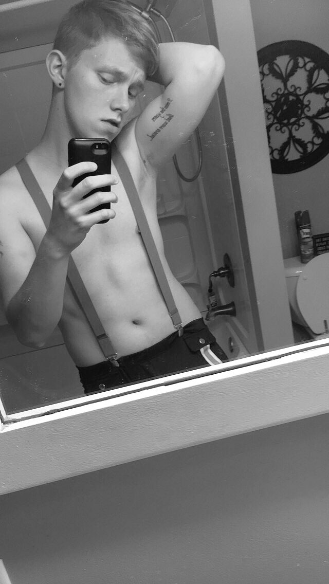 DOUQ-1aVQAEOzmL.jpg:large