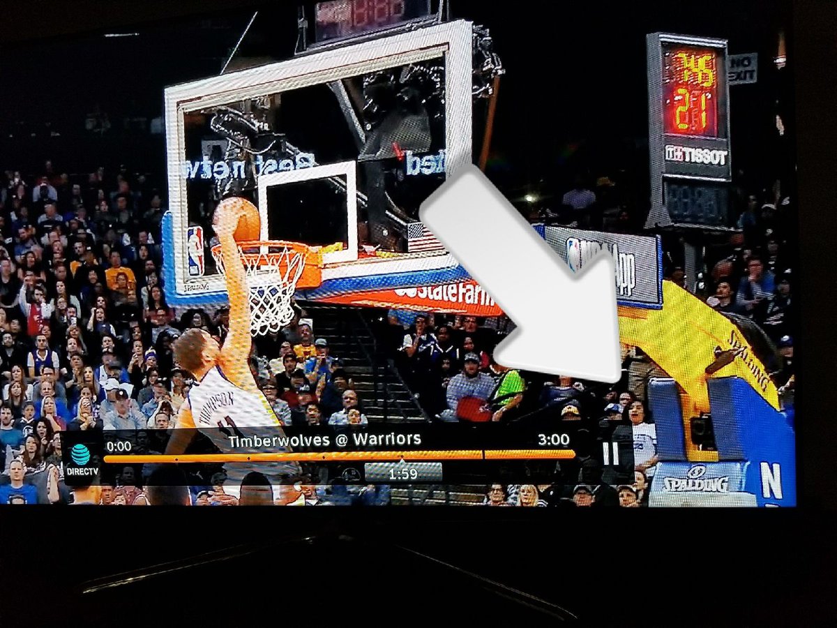 MsAlexisMariah's tweet photo. When your Mom finds you on the replay all hyped for @KlayThompsonโs dunk ๐คฃ๐๐ #KlayBae #LetsGoWarriors #DubNation https://t.co/65AvDxx8vR