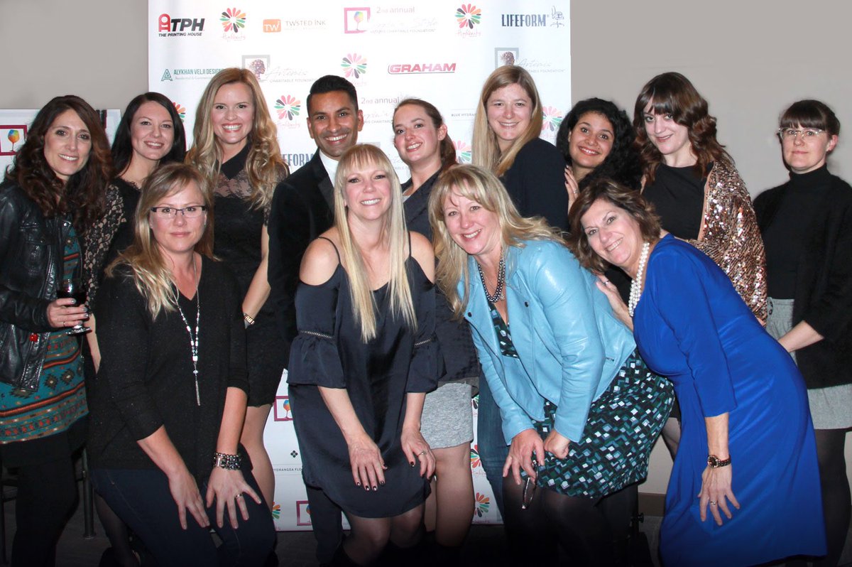 TwistedInk_twi's tweet photo. And that is a wrap! Thank you sponsors, volunteers,  host’s and wonderful guest for all funds raised for Highbanks! https://t.co/TraplPoLOw