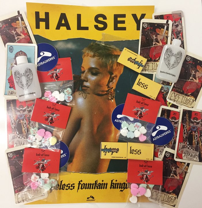 Astralwerks's tweet photo. follow us + our friends @HalseyInfoWW + RT this tweet for a chance to win #Halsey merch 🌴 5 winners will be chosen on 11/17 🌴 
rules: https://t.co/8lDOJZkKHZ https://t.co/0azwu1nx0U