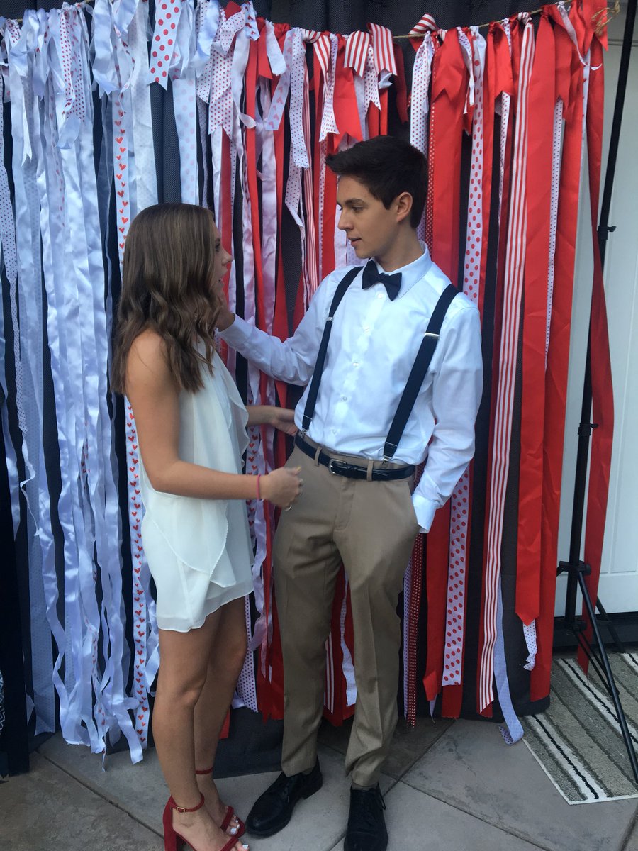 clara_malin's tweet photo. Happy birthday deany💛✨ thanks for being my spanish boyfriend ily❤️ @deanbegun https://t.co/s53hGbXURX