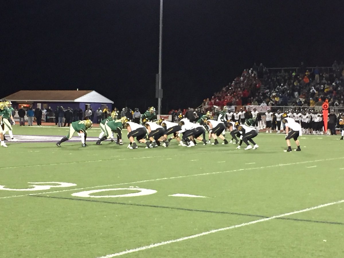 HSFootballPGH's tweet photo. With 6:54 remaining in the game. 
@wjhsd 27
@BVASDinfo 0
5 plays 38 yards 2:22 off the clock
#WPIAL #HighwayToHeinz https://t.co/sAvfSWJd7w