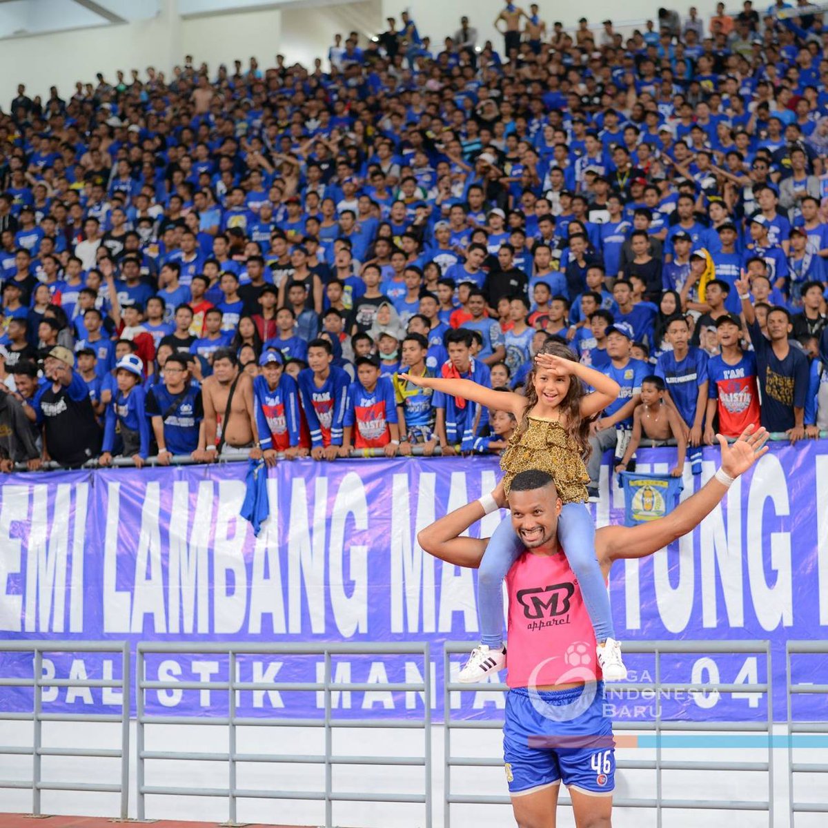 Senyum dari Batakan di penghujung kompetisi.

#LigaOneFamily