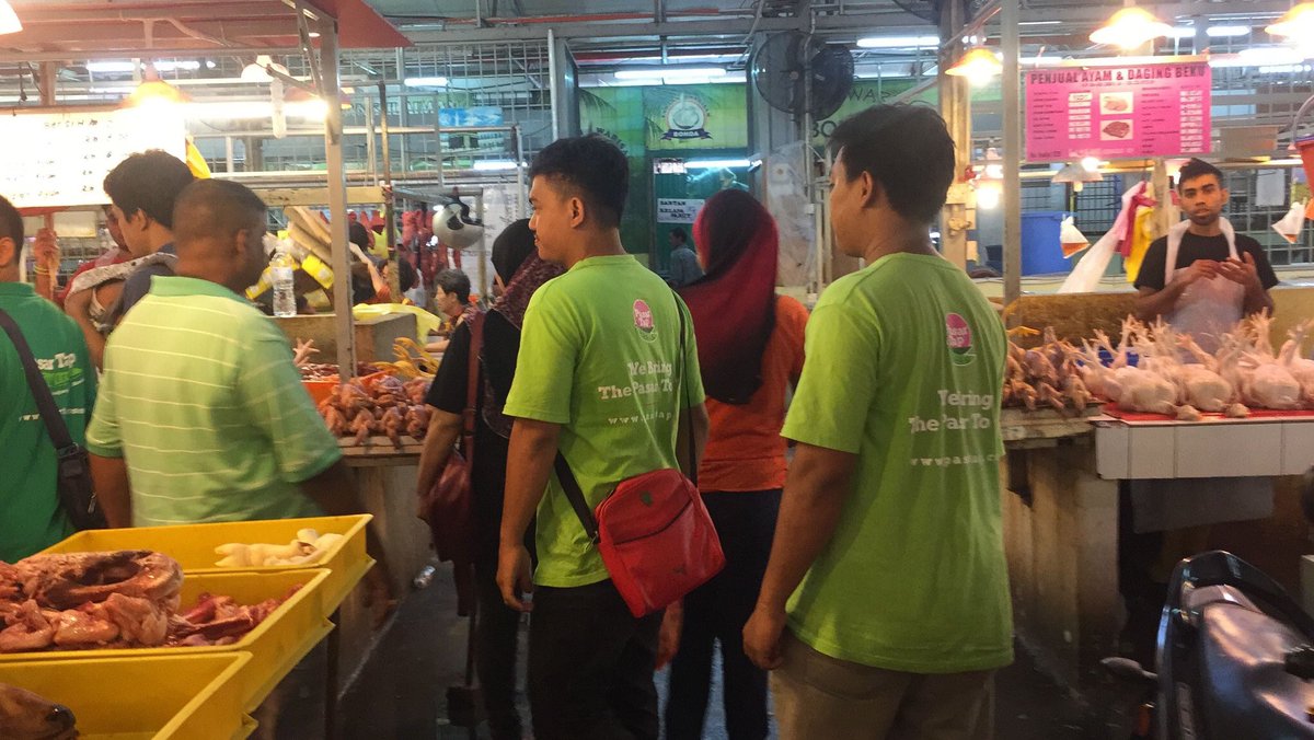 PasarTap's tweet photo. This is what we do day in, day out. Our goal is to deliver top quality fresh products at lower prices!
Shop now at https://t.co/iXo4QuNM6S.
#PasarTapJer #GoPasar https://t.co/DkGMOkAwZM