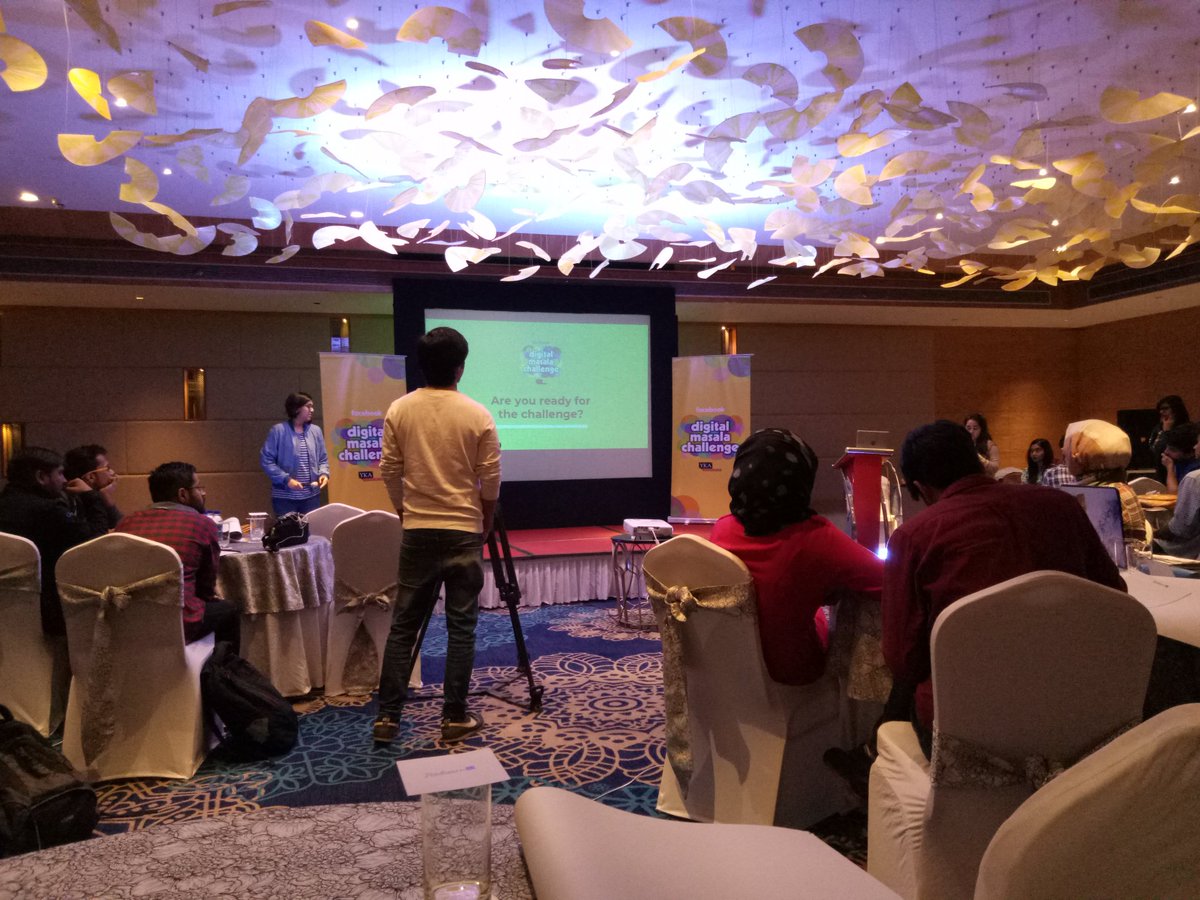 sjmcapeejay's tweet photo. Are we ready for the challenge ? Anxious, enthusiastic, nervous, but yeah all set to challenge and be challenged. #digitalmasalachallenge @YouthKiAwaaz @facebook https://t.co/vjUfRojXAg