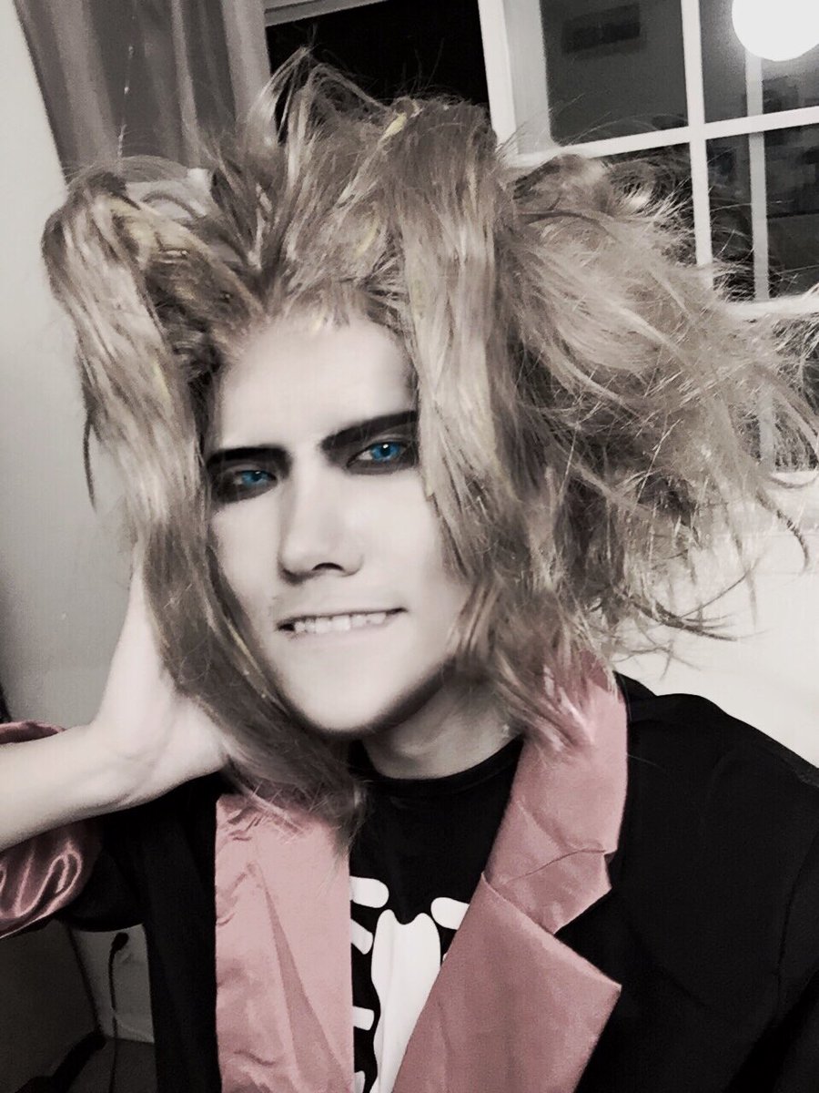moutuan_'s tweet photo. #mha #bnha I always thinking about All Might should looks handsome no matter he using the power or not. #allmight #八木俊典 #cosplay #Halloween https://t.co/pcF53eR6NR