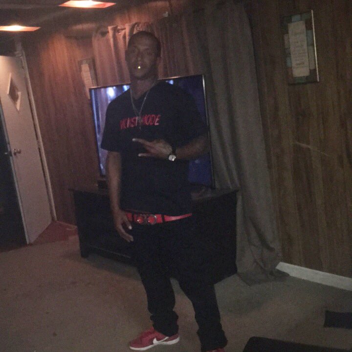 monsta_mode's tweet photo. #MONSTAMODE #BASSLINESHIT #LyaltyOutValuesEverything https://t.co/j3PArepgMb